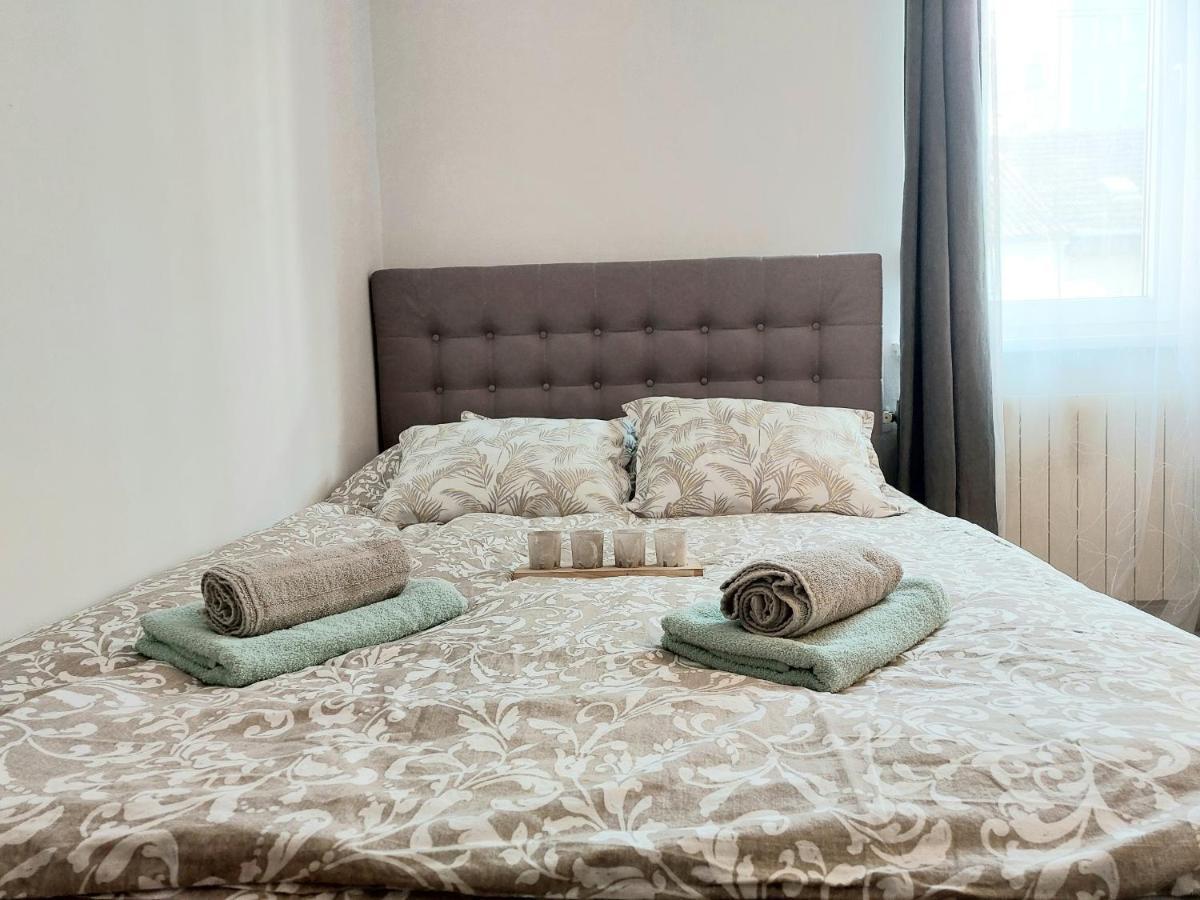 Gm Apartment, Free Private Parking 萨格勒布 外观 照片